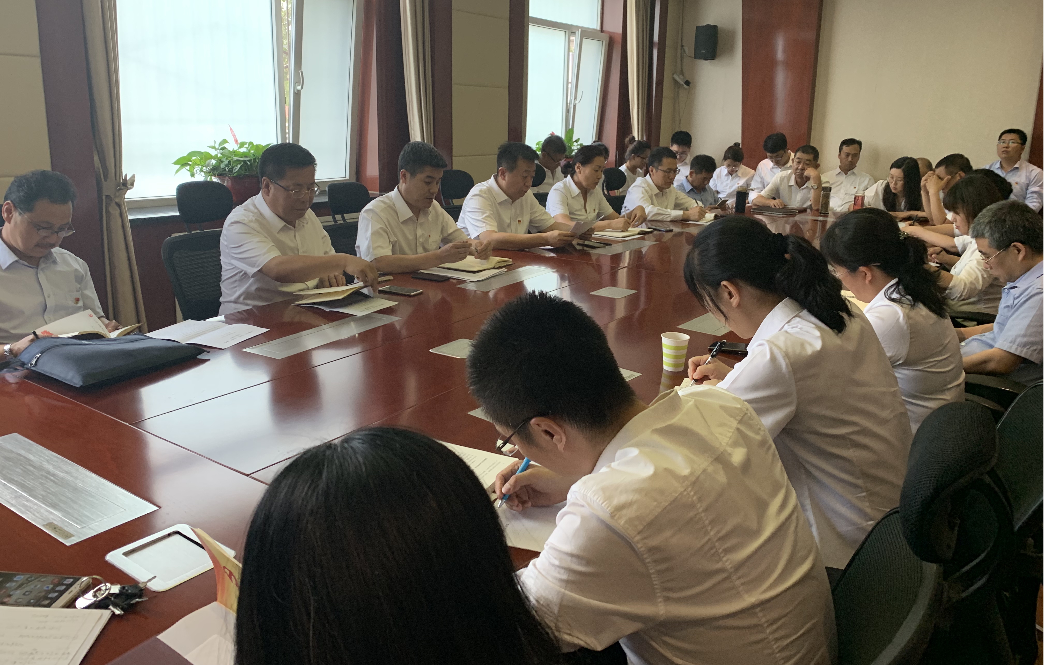 【基層動态】山西建投國(guó)際公司召開 “不(bù)忘初心、牢記使命”主題教育部署動員會
